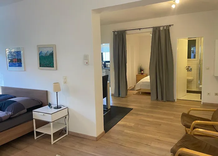 Frohnau Апартаменты *